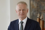 Dr. Andreas May